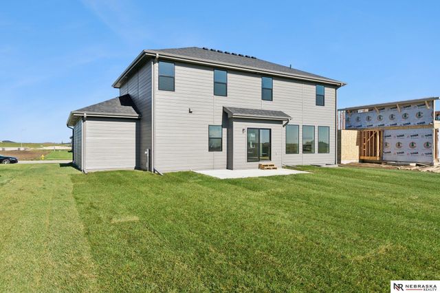 12406 S 89th Avenue, Papillion, NE 68046