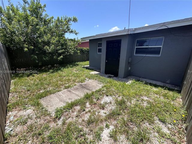 3070 NW 12th Ct 1-2, Fort Lauderdale, FL 33311