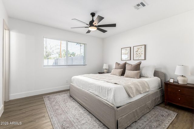 3802 E MERCER Lane, Phoenix, AZ 85028