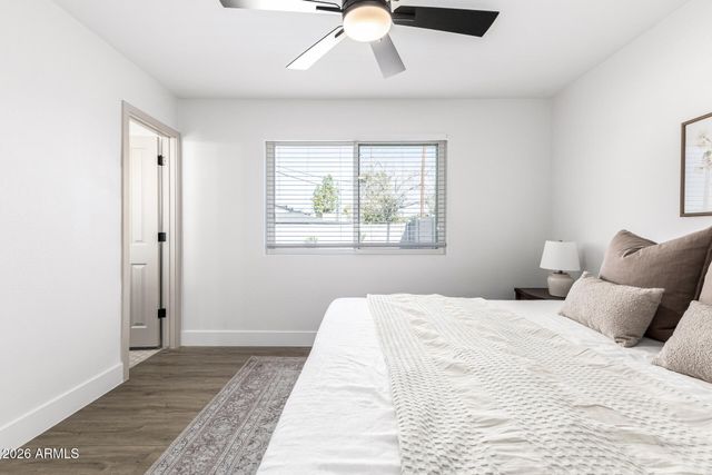 3802 E MERCER Lane, Phoenix, AZ 85028