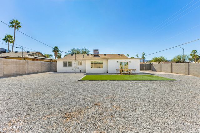 3802 E MERCER Lane, Phoenix, AZ 85028