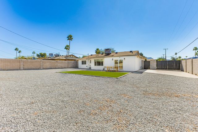 3802 E MERCER Lane, Phoenix, AZ 85028