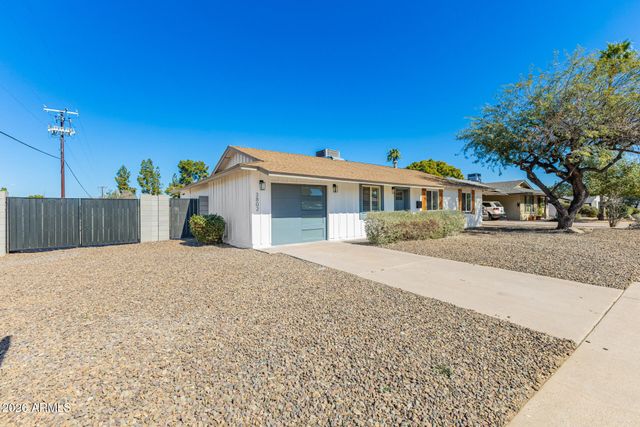 3802 E MERCER Lane, Phoenix, AZ 85028