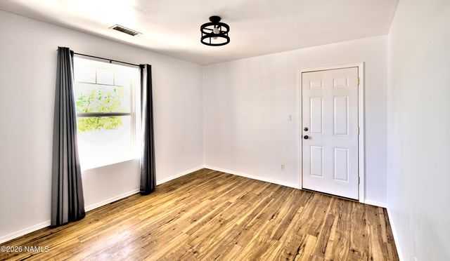2201 Scenic View Drive, Winslow, AZ 86047