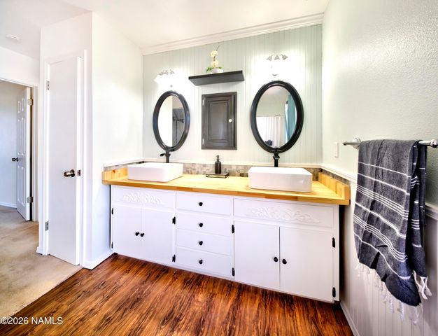 2201 Scenic View Drive, Winslow, AZ 86047