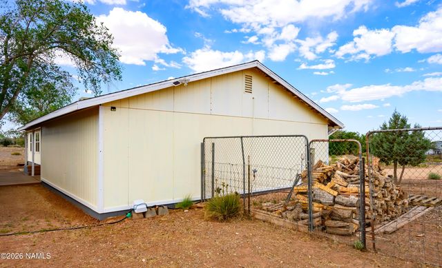 2201 Scenic View Drive, Winslow, AZ 86047