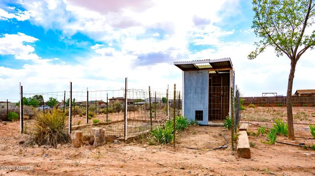 2201 Scenic View Drive, Winslow, AZ 86047