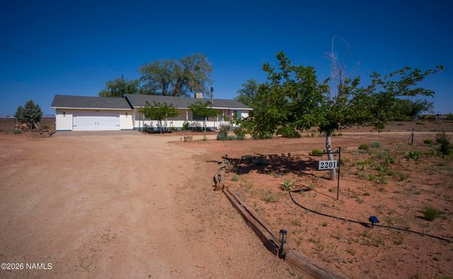 2201 Scenic View Drive, Winslow, AZ 86047