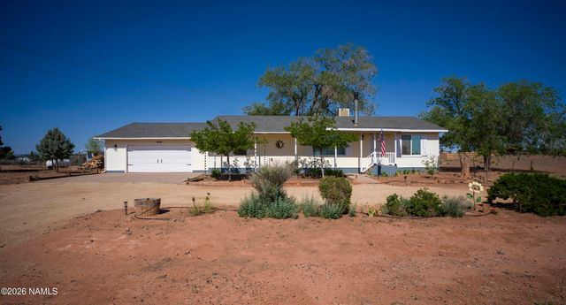2201 Scenic View Drive, Winslow, AZ 86047