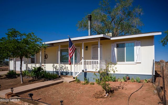 2201 Scenic View Drive, Winslow, AZ 86047