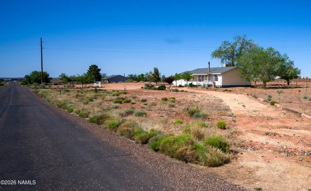 2201 Scenic View Drive, Winslow, AZ 86047
