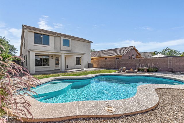 76 W Corriente Court, San Tan Valley, AZ 85143