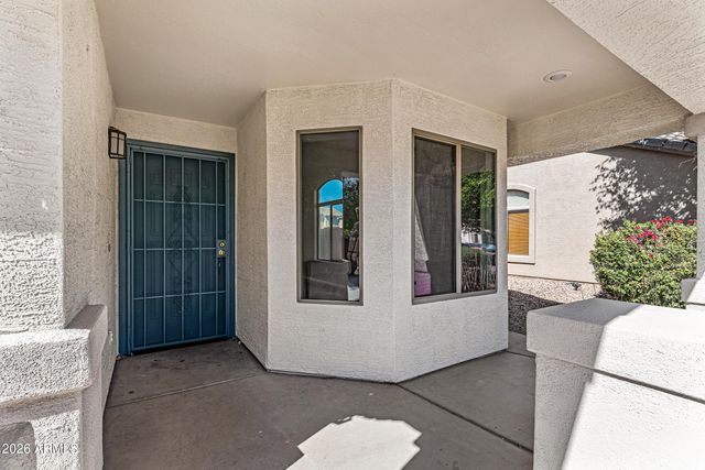 76 W Corriente Court, San Tan Valley, AZ 85143