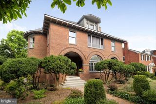 202 S WASHINGTON STREET, Winchester, VA 22601