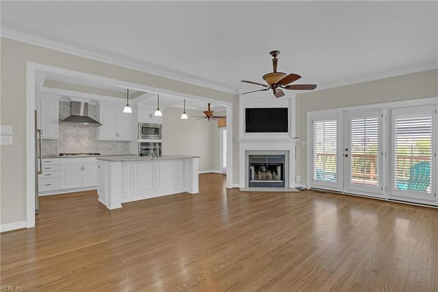 51 Mizzen CIR, Hampton, VA 23664