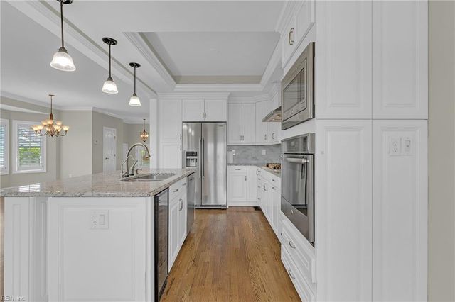 51 Mizzen CIR, Hampton, VA 23664