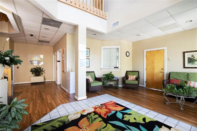 51 Mizzen CIR, Hampton, VA 23664