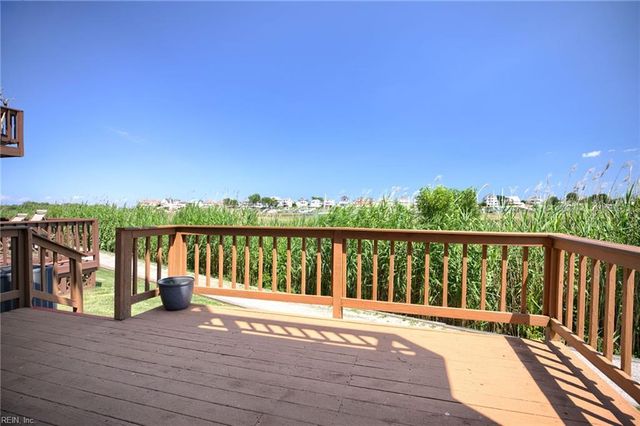 51 Mizzen CIR, Hampton, VA 23664
