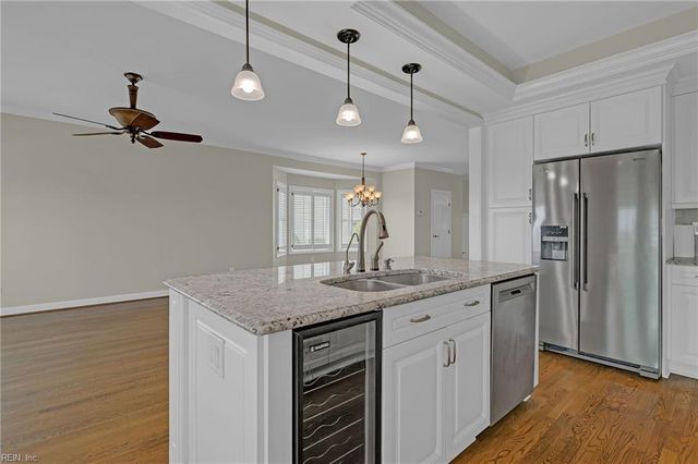 51 Mizzen CIR, Hampton, VA 23664