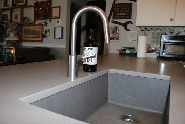 19150 LIVINGSTON AVENUE, Lutz, FL 33559