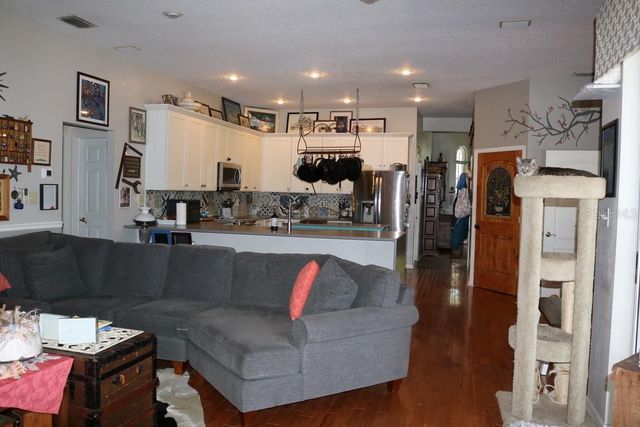 19150 LIVINGSTON AVENUE, Lutz, FL 33559