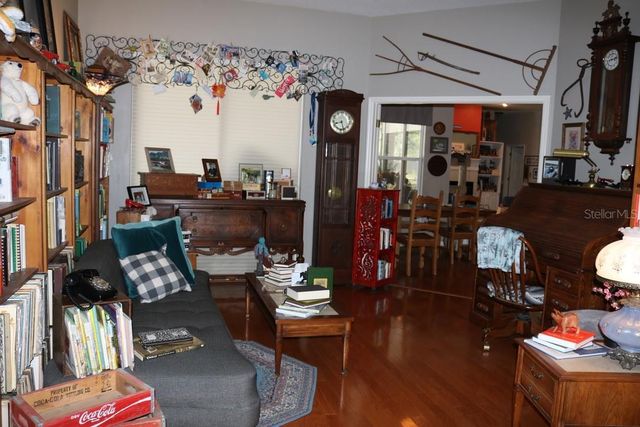 19150 LIVINGSTON AVENUE, Lutz, FL 33559