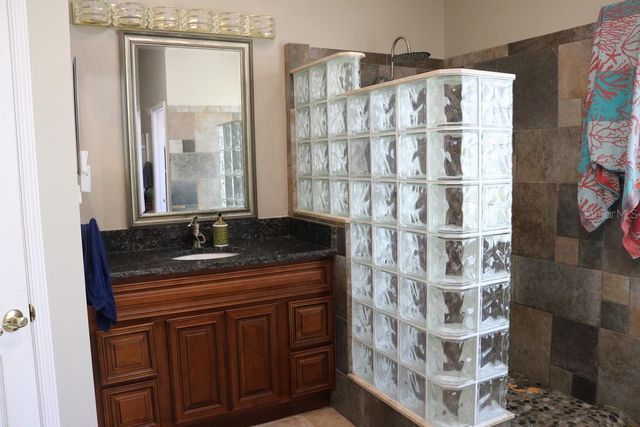 19150 LIVINGSTON AVENUE, Lutz, FL 33559