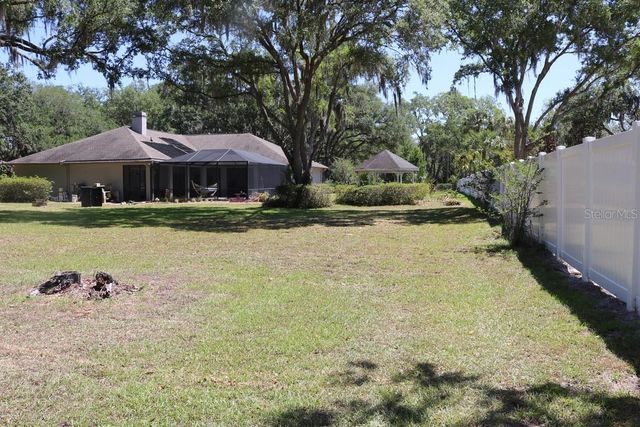 19150 LIVINGSTON AVENUE, Lutz, FL 33559