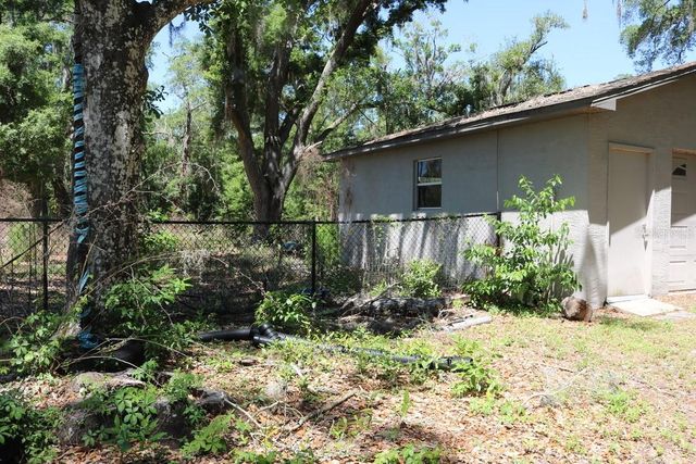 19150 LIVINGSTON AVENUE, Lutz, FL 33559