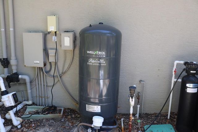 19150 LIVINGSTON AVENUE, Lutz, FL 33559