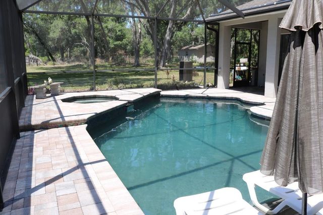 19150 LIVINGSTON AVENUE, Lutz, FL 33559