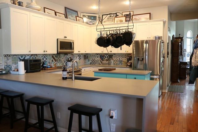 19150 LIVINGSTON AVENUE, Lutz, FL 33559