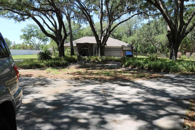 19150 LIVINGSTON AVENUE, Lutz, FL 33559