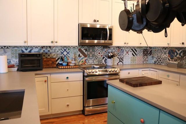 19150 LIVINGSTON AVENUE, Lutz, FL 33559