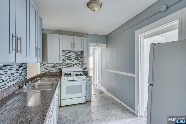 37 Blum Street, Newark, NJ 07103