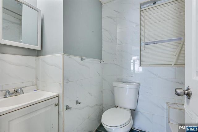 37 Blum Street, Newark, NJ 07103