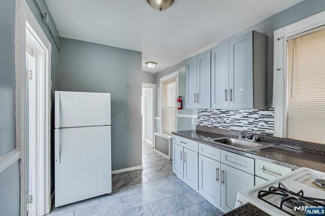 37 Blum Street, Newark, NJ 07103
