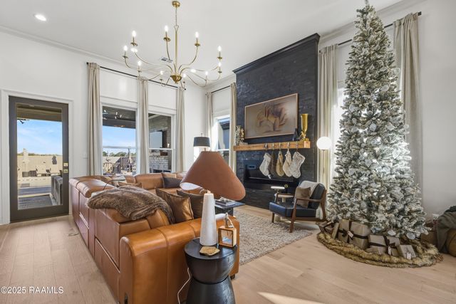 300 Alexander Palm Avenue, Youngsville, LA 70592