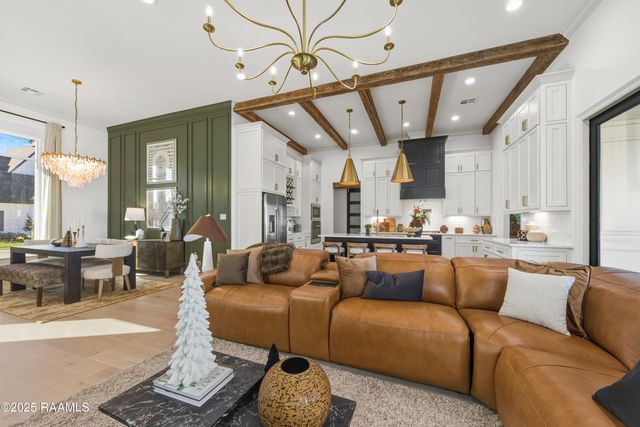 300 Alexander Palm Avenue, Youngsville, LA 70592