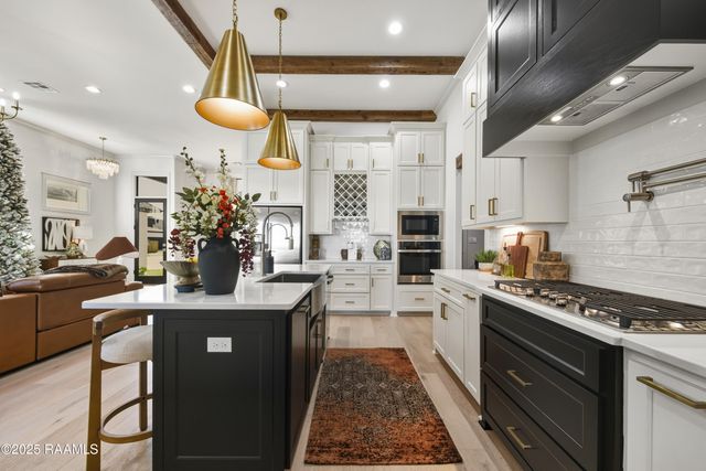 300 Alexander Palm Avenue, Youngsville, LA 70592