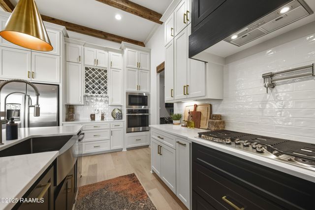 300 Alexander Palm Avenue, Youngsville, LA 70592