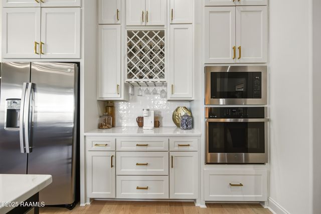 300 Alexander Palm Avenue, Youngsville, LA 70592