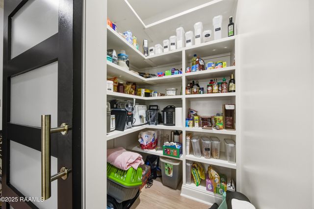 300 Alexander Palm Avenue, Youngsville, LA 70592