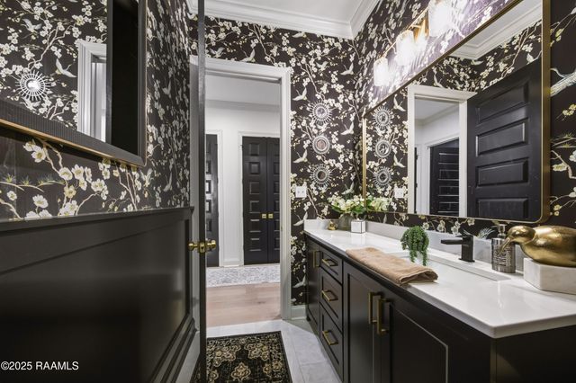 300 Alexander Palm Avenue, Youngsville, LA 70592