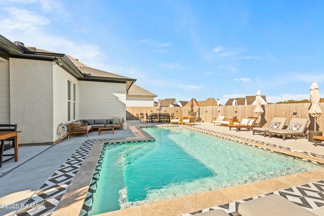 300 Alexander Palm Avenue, Youngsville, LA 70592