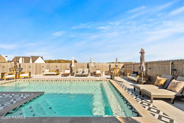 300 Alexander Palm Avenue, Youngsville, LA 70592