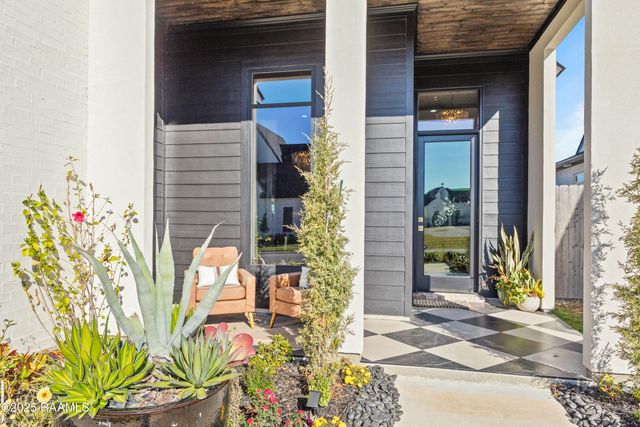 300 Alexander Palm Avenue, Youngsville, LA 70592