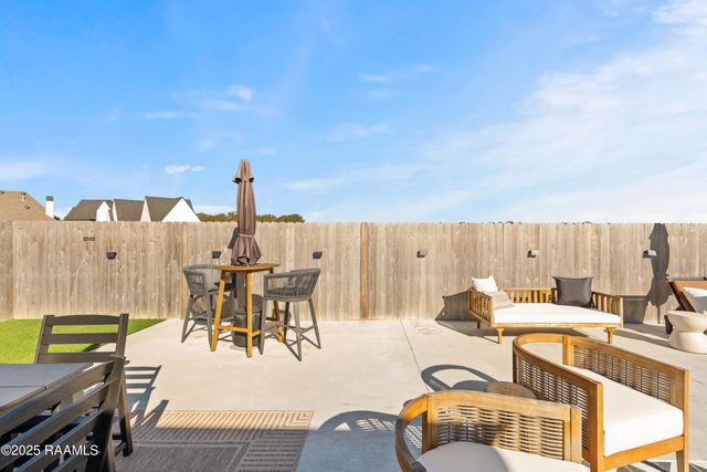 300 Alexander Palm Avenue, Youngsville, LA 70592