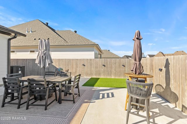 300 Alexander Palm Avenue, Youngsville, LA 70592