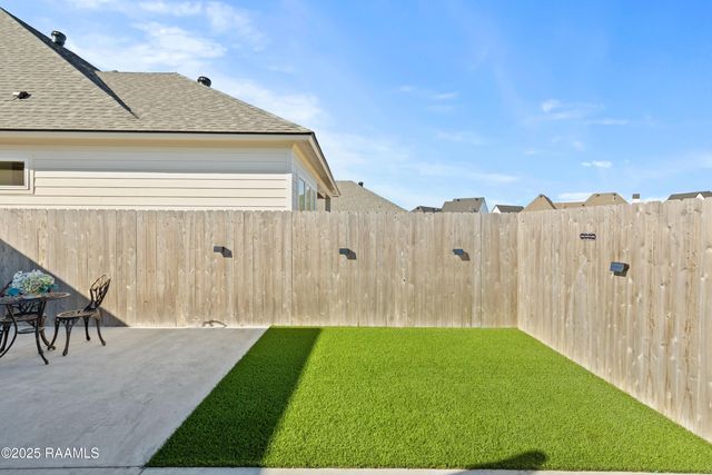 300 Alexander Palm Avenue, Youngsville, LA 70592